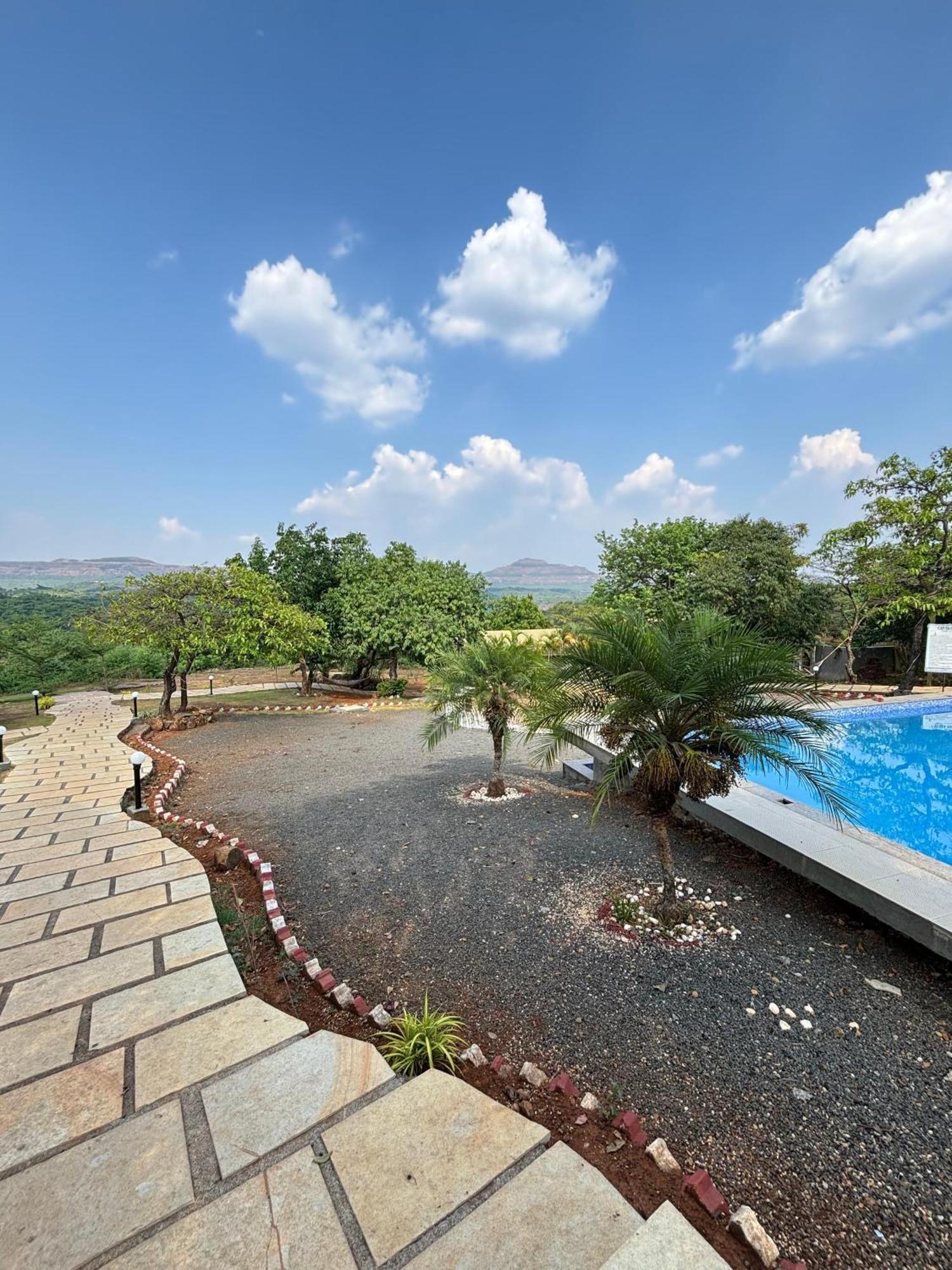 The Canvas Resort In Lonavla Экстерьер фото