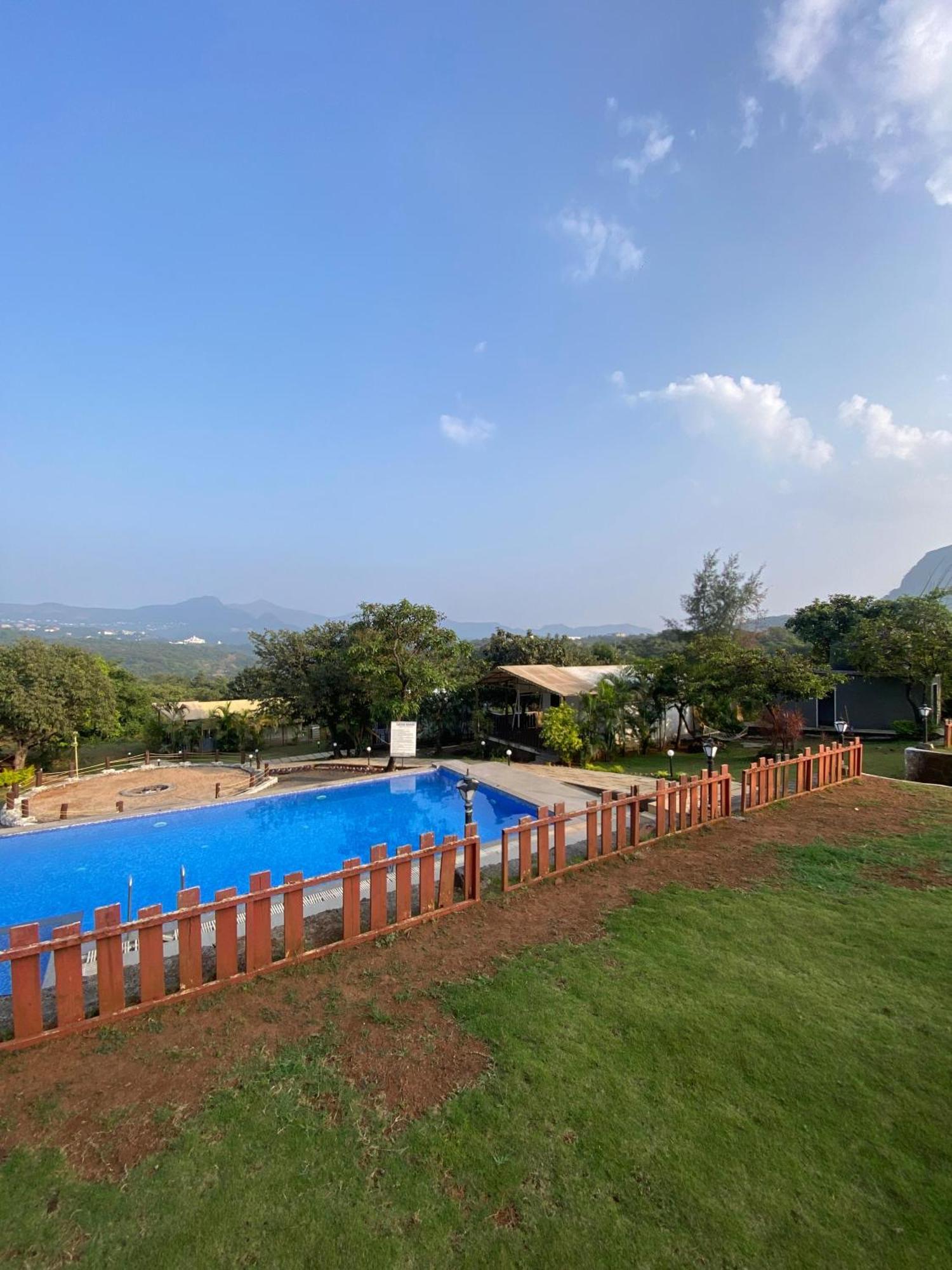 The Canvas Resort In Lonavla Экстерьер фото