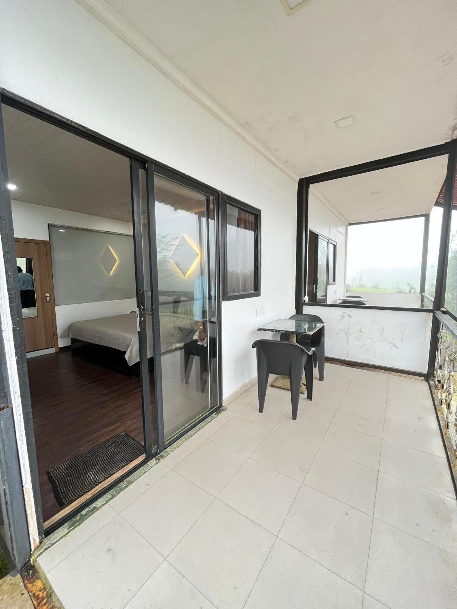 The Canvas Resort In Lonavla Экстерьер фото