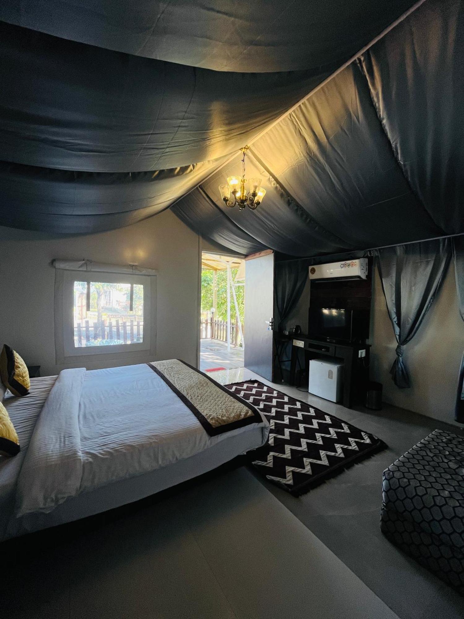 The Canvas Resort In Lonavla Экстерьер фото